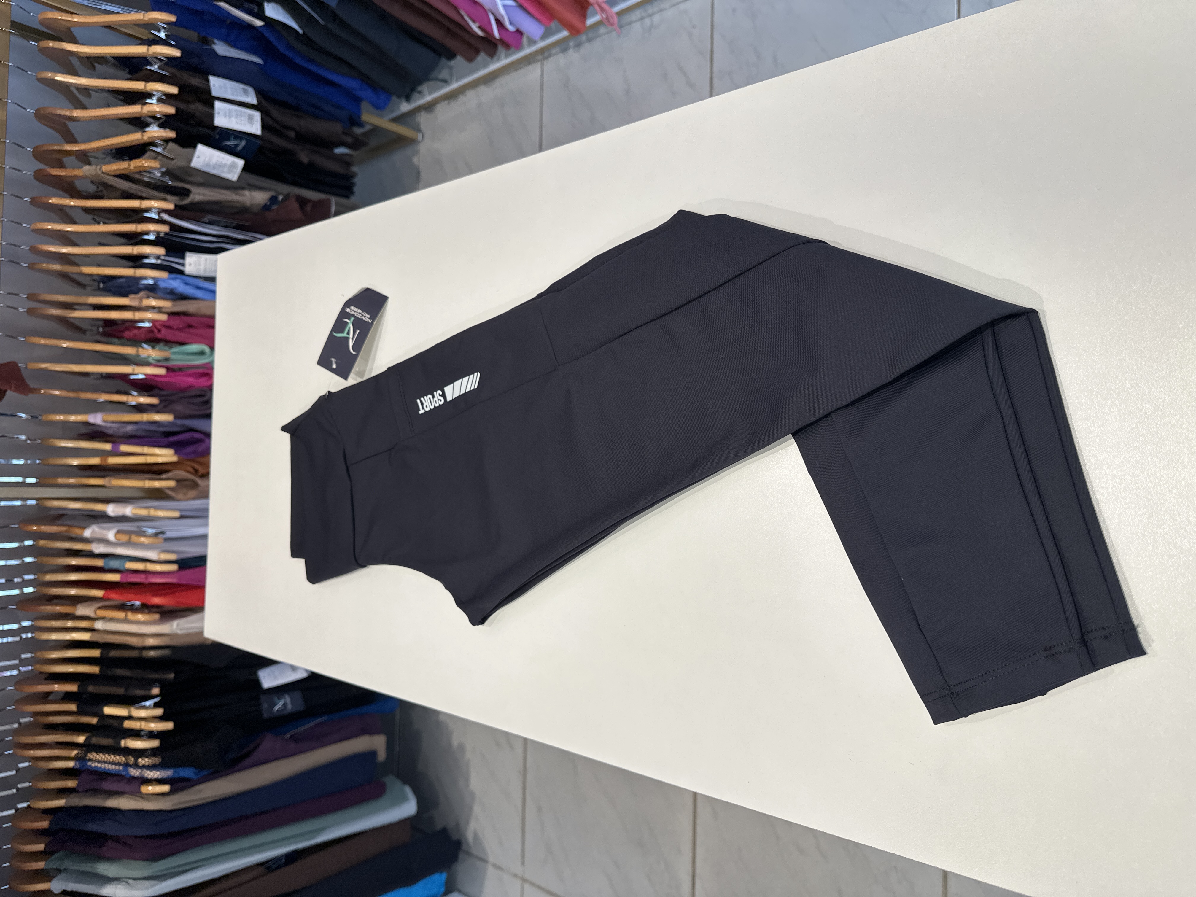 CALCA SPORT PRETA VESTE 38/44