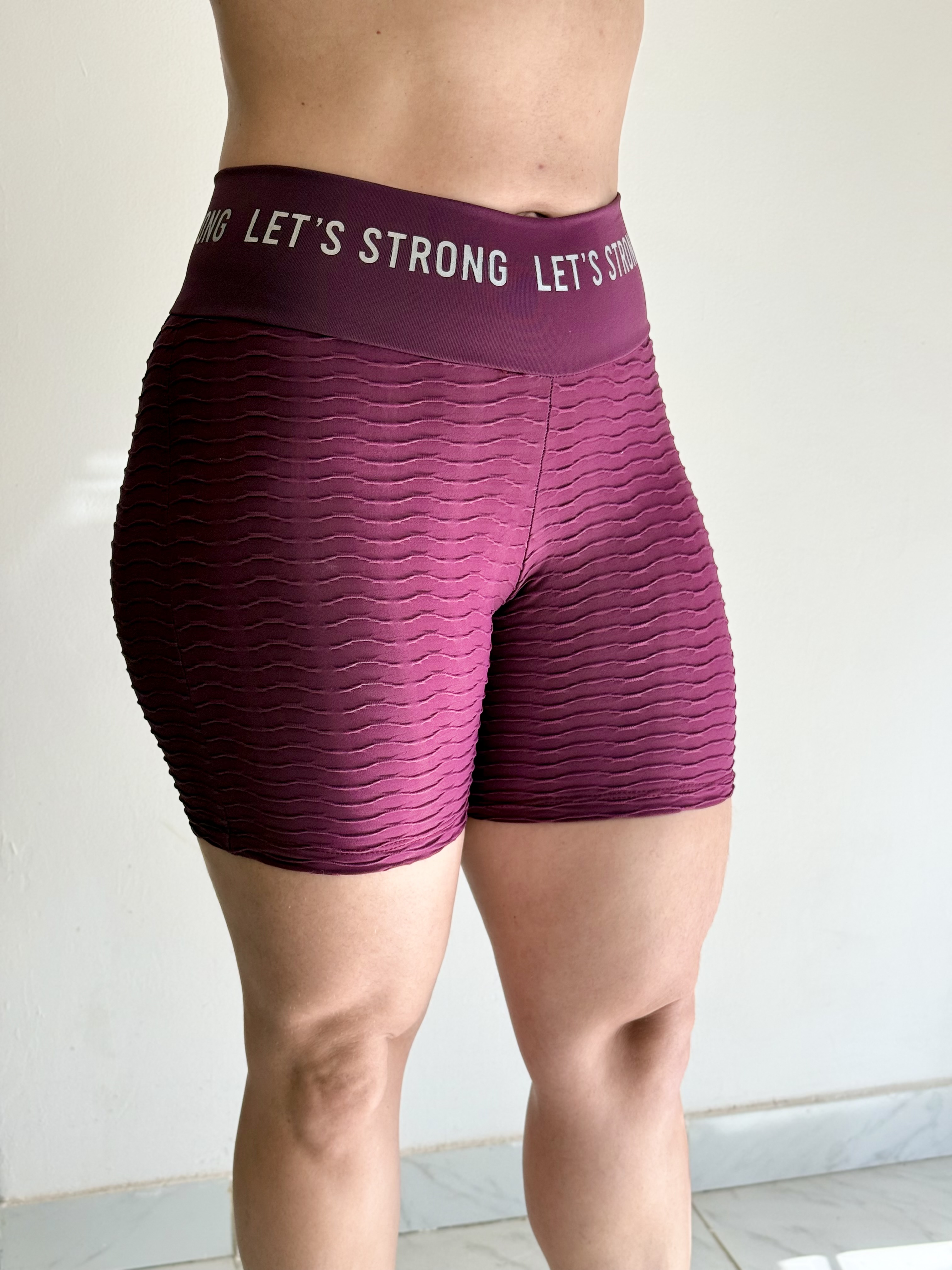 SHORT BOLHA EMPINA BUMBUM ROXO
